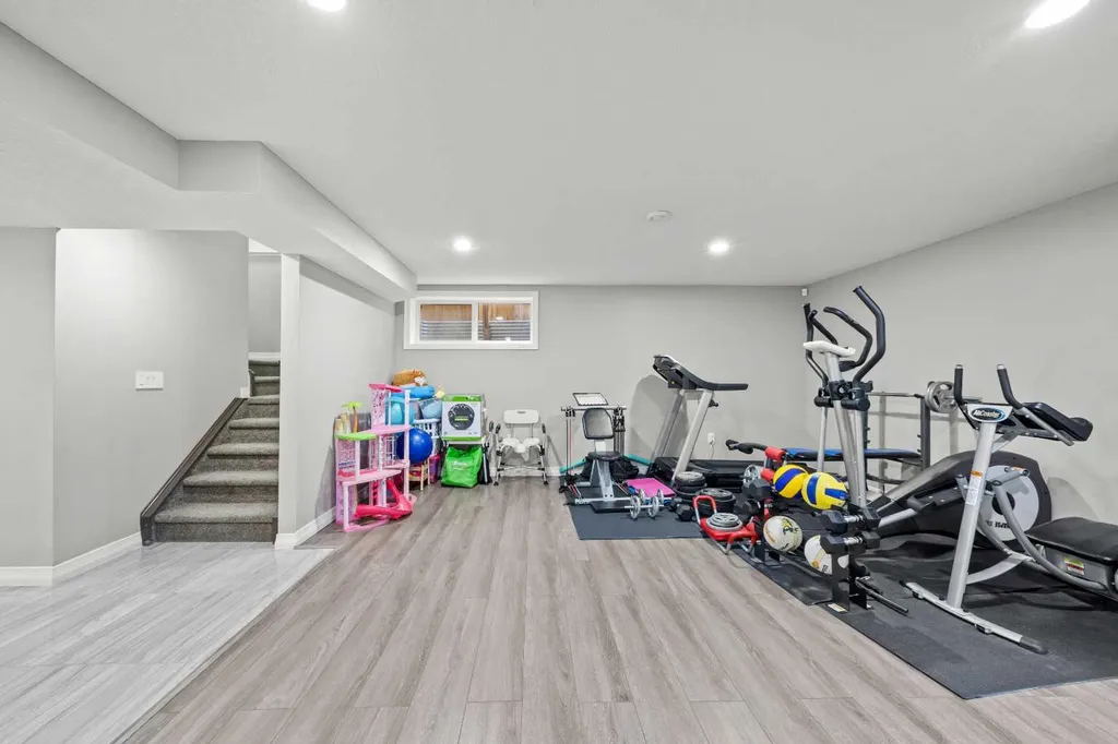 27 Mahogany Crescent SE Calgary AB T3M 2K6