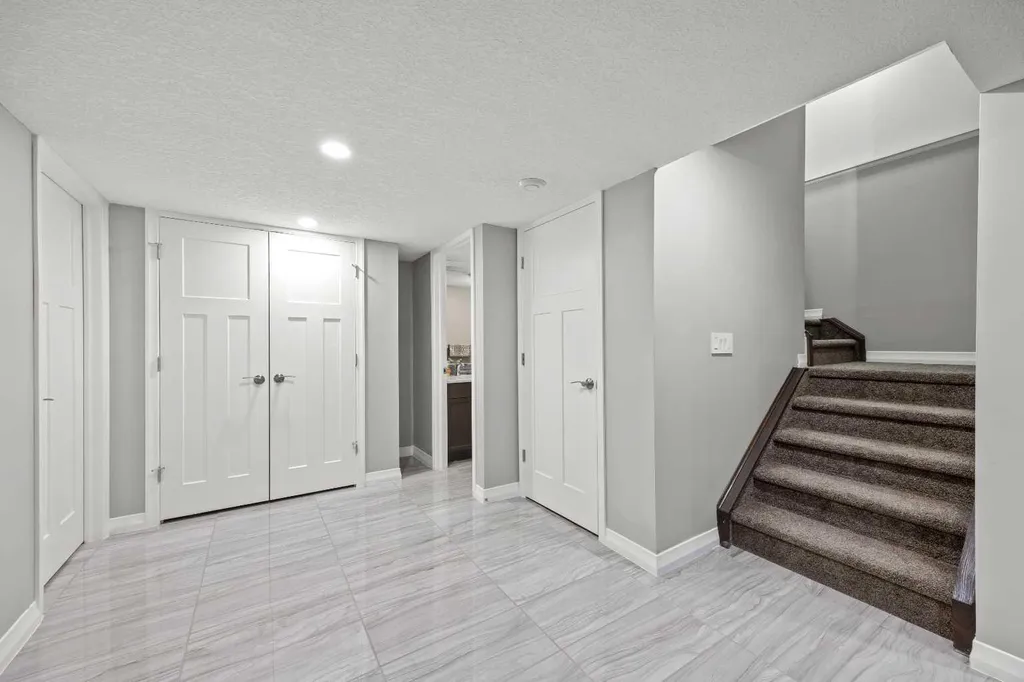 27 Mahogany Crescent SE Calgary AB T3M 2K6