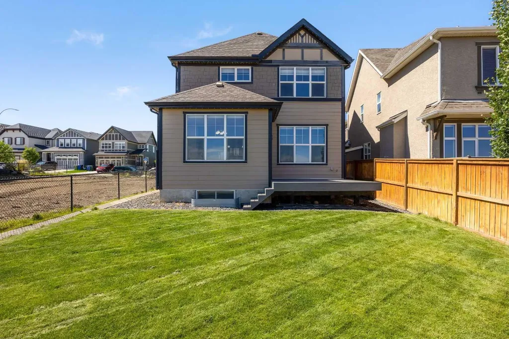 27 Mahogany Crescent SE Calgary AB T3M 2K6