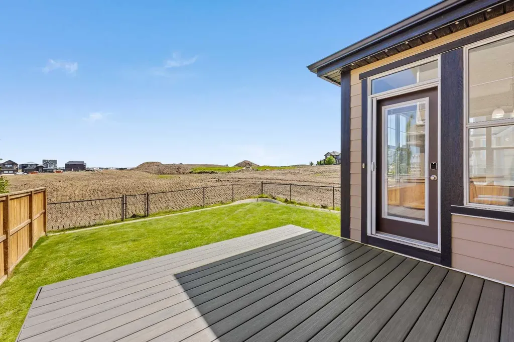 27 Mahogany Crescent SE Calgary AB T3M 2K6