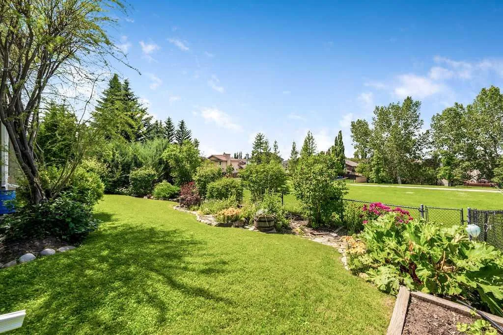410 Mt Sparrowhawk Place SE Calgary AB T2Z 2G9