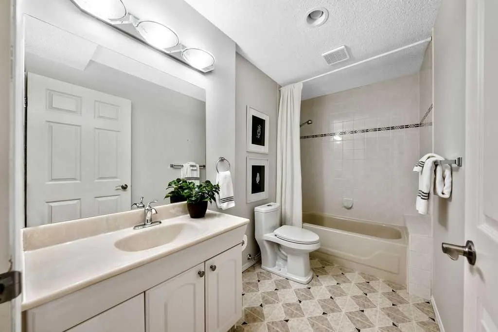 410 Mt Sparrowhawk Place SE Calgary AB T2Z 2G9
