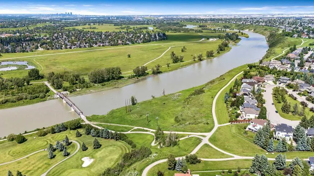 410 Mt Sparrowhawk Place SE Calgary AB T2Z 2G9