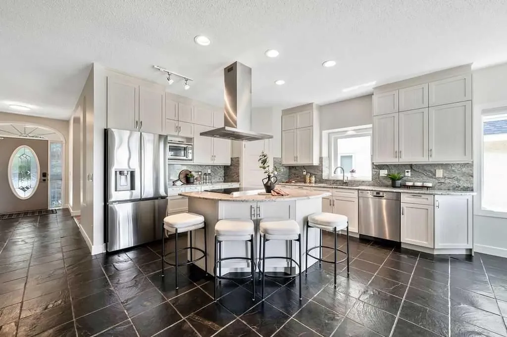 410 Mt Sparrowhawk Place SE Calgary AB T2Z 2G9