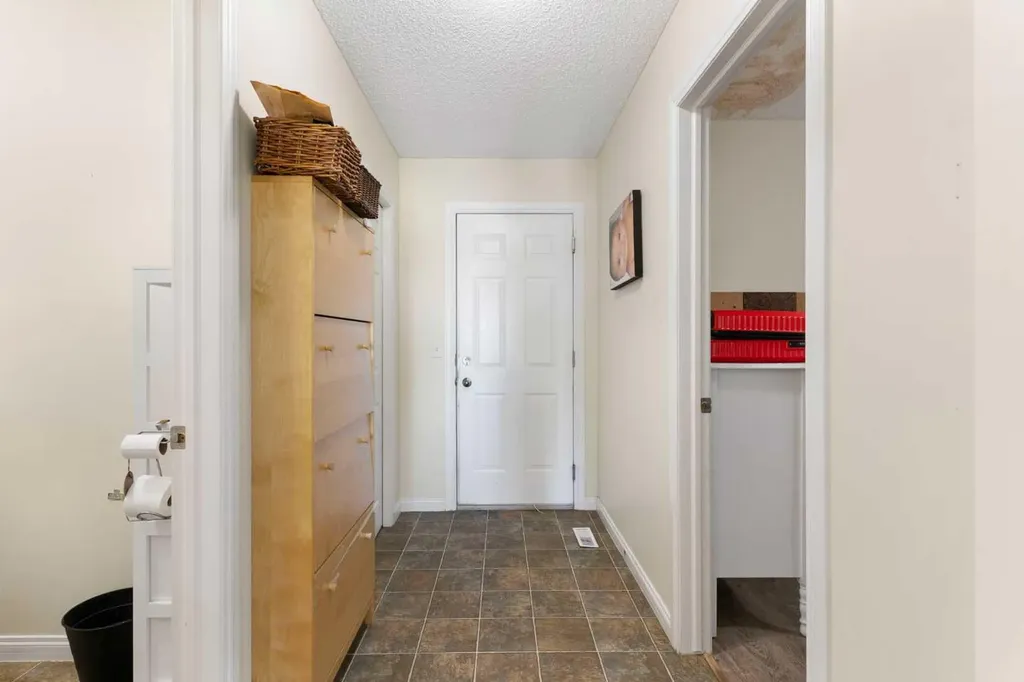 151 Bow Ridge Crescent Cochrane AB T4C 1V2