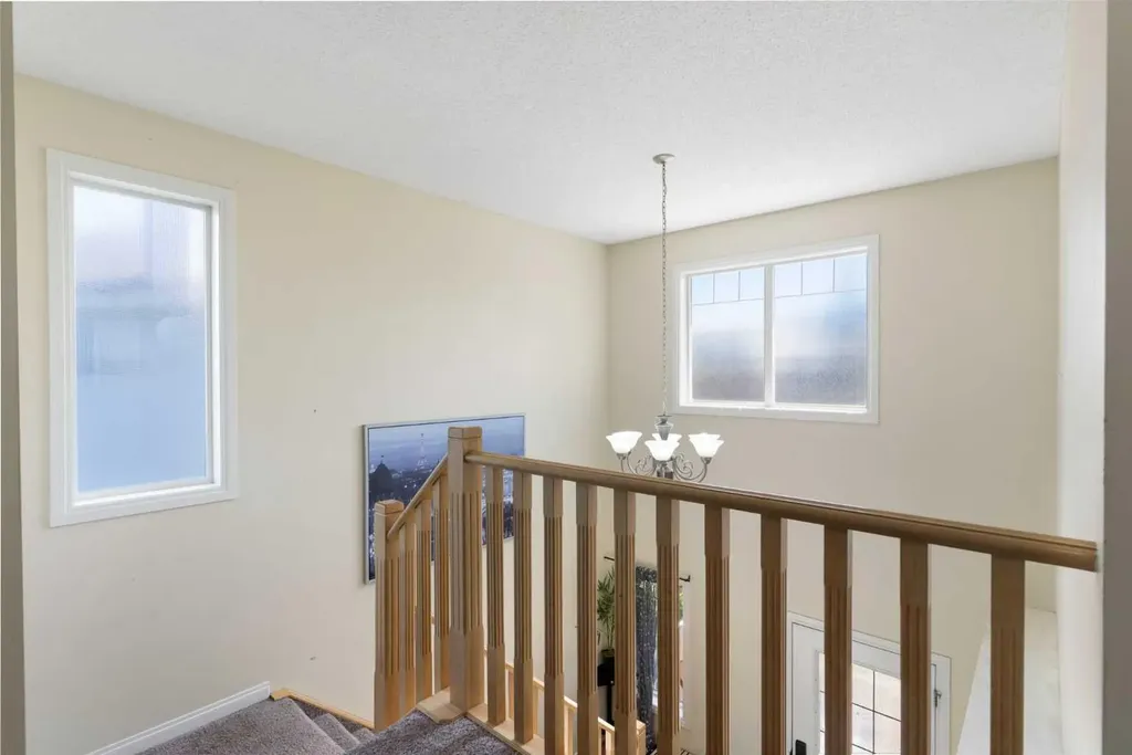151 Bow Ridge Crescent Cochrane AB T4C 1V2