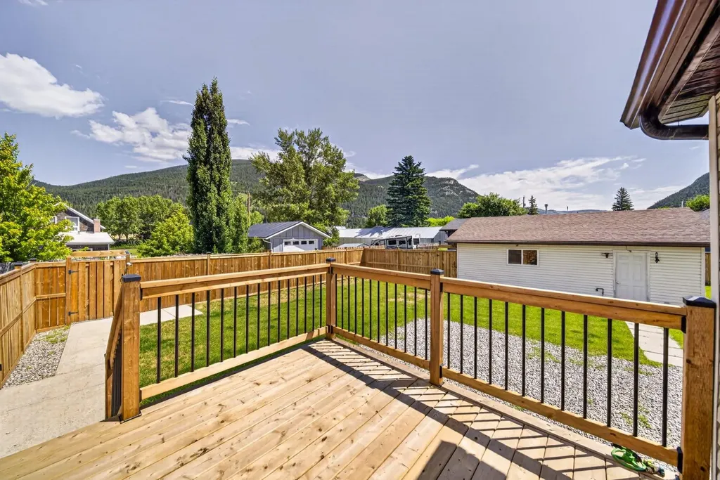 1809 129 Street Blairmore AB T0K0E0