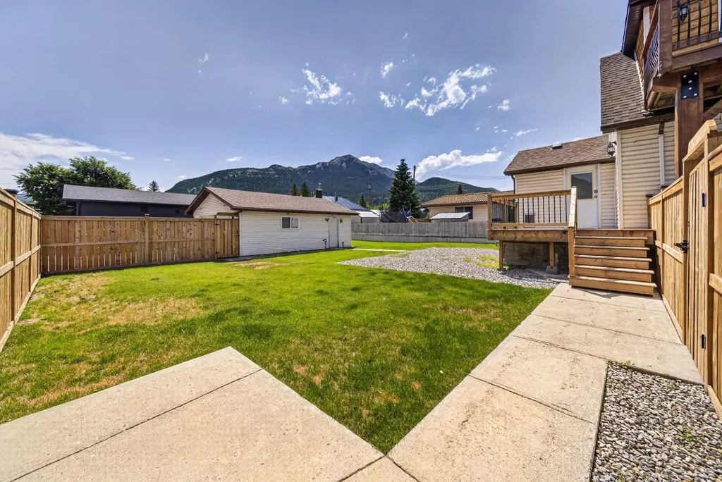 1809 129 Street Blairmore AB T0K0E0