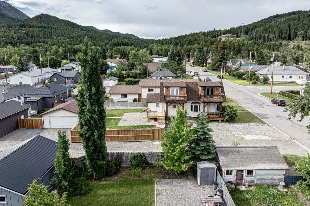 1809 129 Street Blairmore AB T0K0E0