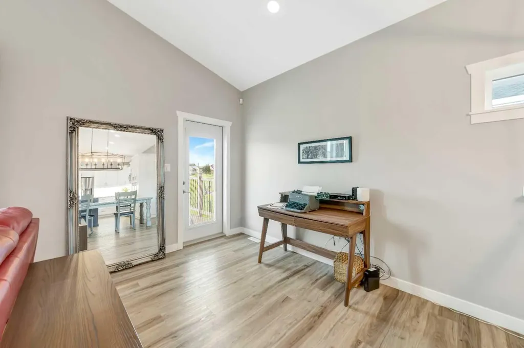 1316 47 Avenue Close Lloydminster SK S9V 2K3