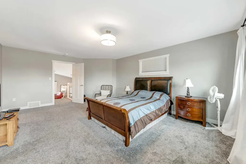 1316 47 Avenue Close Lloydminster SK S9V 2K3