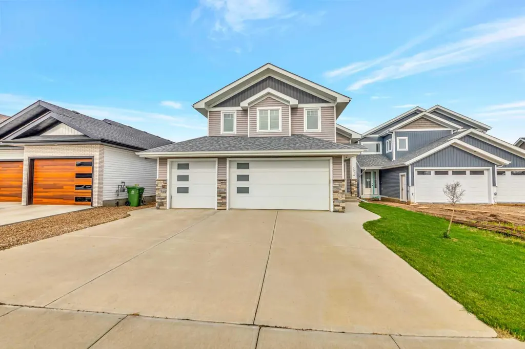 1316 47 Avenue Close Lloydminster SK S9V 2K3
