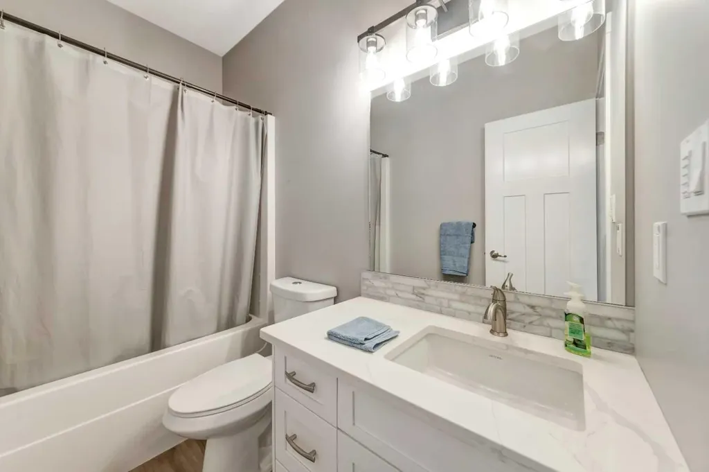 1316 47 Avenue Close Lloydminster SK S9V 2K3