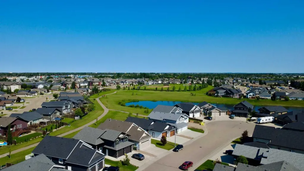 1316 47 Avenue Close Lloydminster SK S9V 2K3