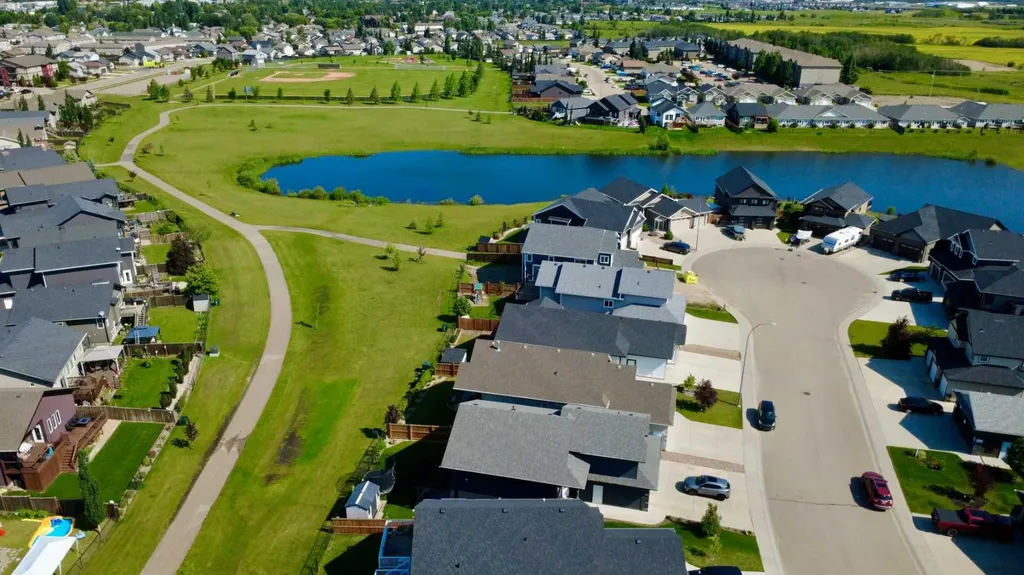 1316 47 Avenue Close Lloydminster SK S9V 2K3