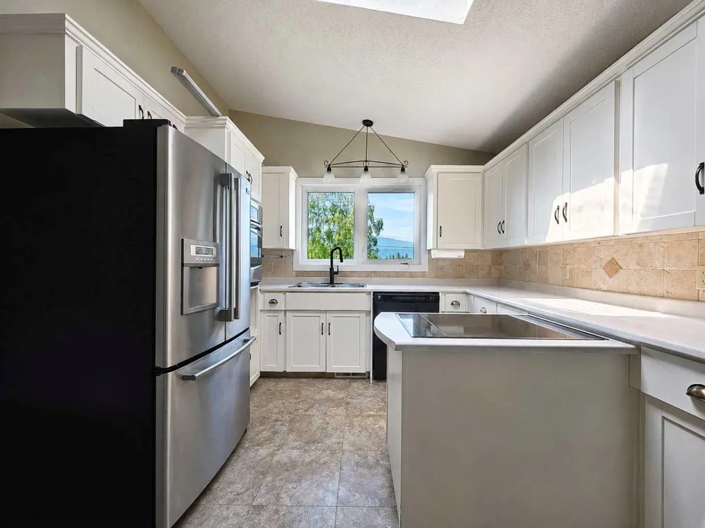 10730 Shand Avenue Grande Cache AB T0E0Y0