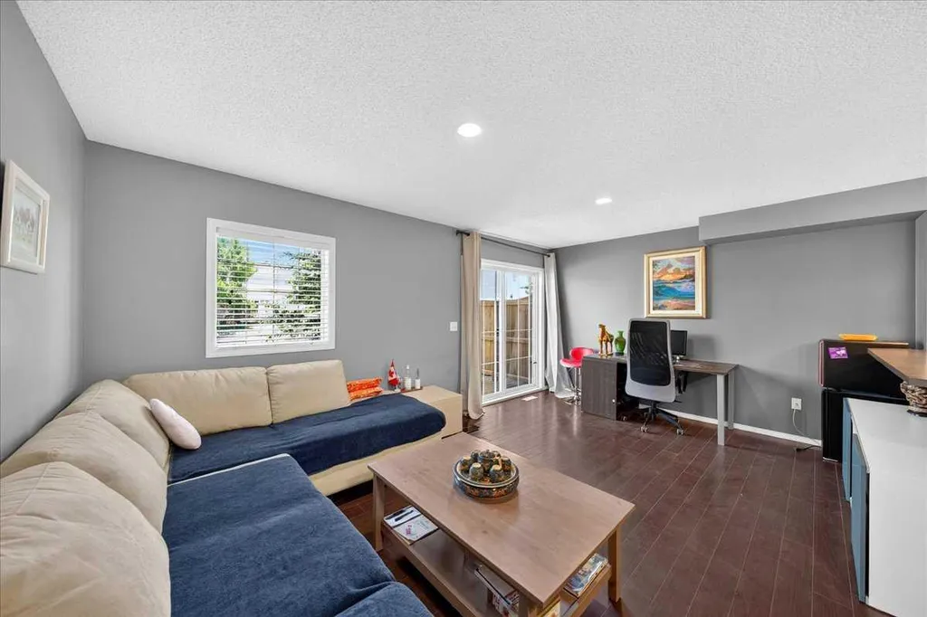 76 Country Village Lane NE Calgary AB T3K 0E7