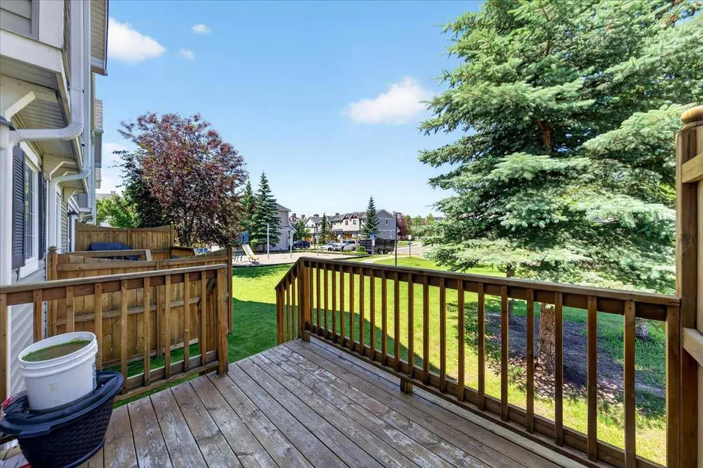 76 Country Village Lane NE Calgary AB T3K 0E7