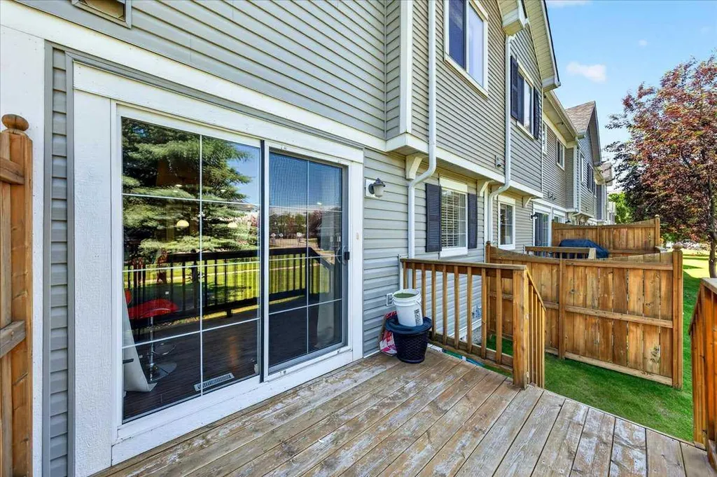 76 Country Village Lane NE Calgary AB T3K 0E7
