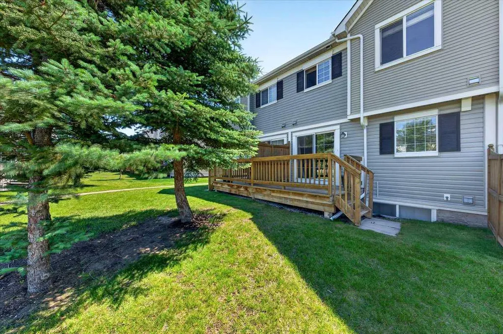 76 Country Village Lane NE Calgary AB T3K 0E7