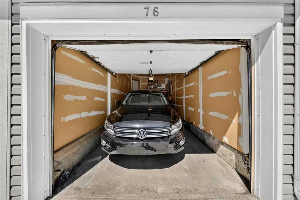76 Country Village Lane NE Calgary AB T3K 0E7