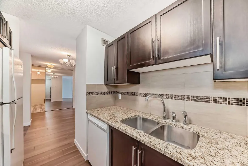 924 14 Avenue SW Calgary AB T2R 0N7