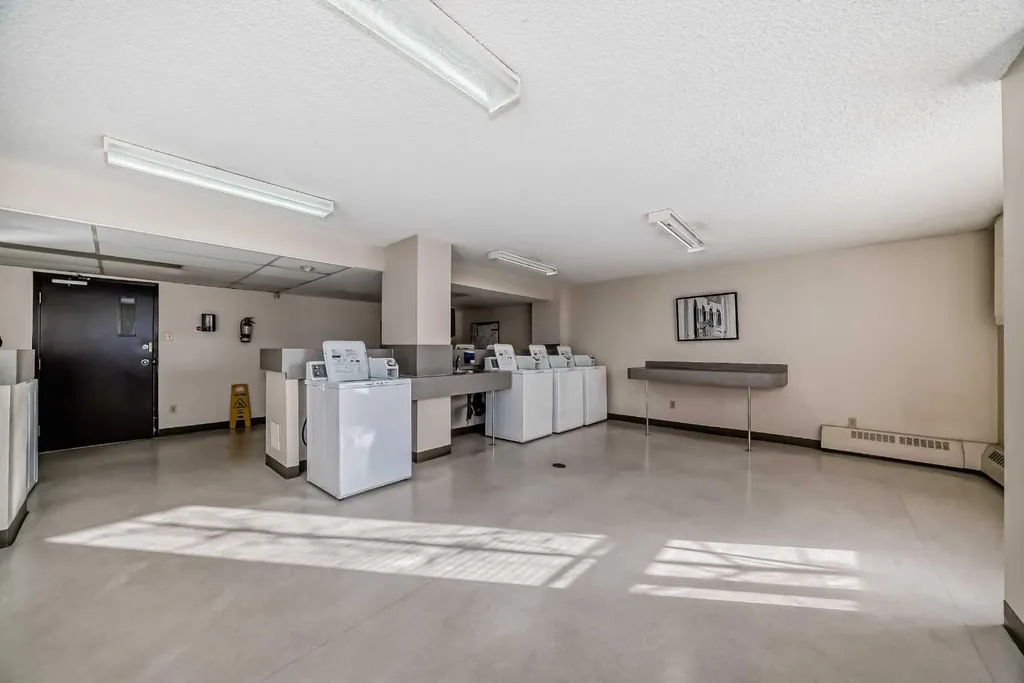 924 14 Avenue SW Calgary AB T2R 0N7