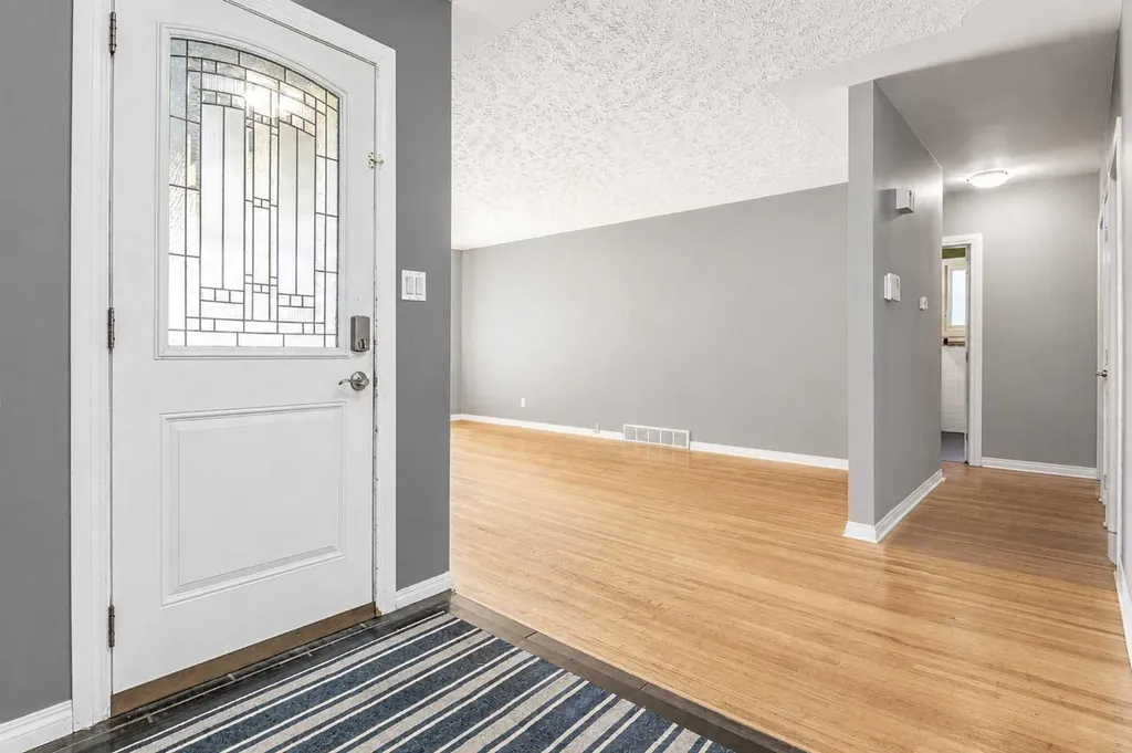 808 2 Avenue W Brooks AB T1R 0B6