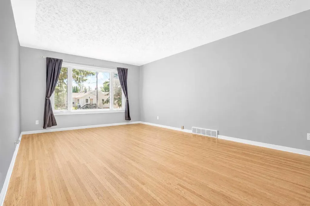 808 2 Avenue W Brooks AB T1R 0B6