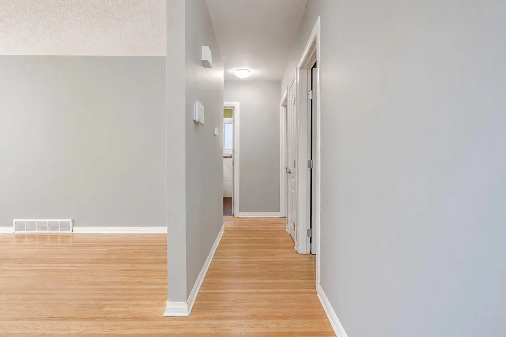 808 2 Avenue W Brooks AB T1R 0B6