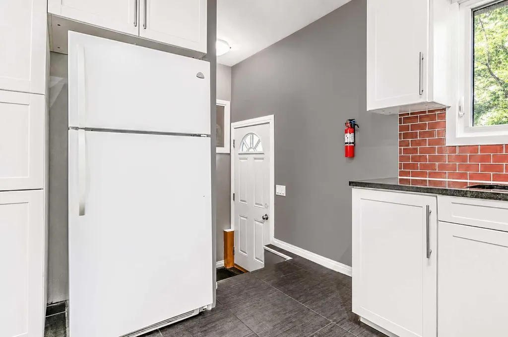 808 2 Avenue W Brooks AB T1R 0B6