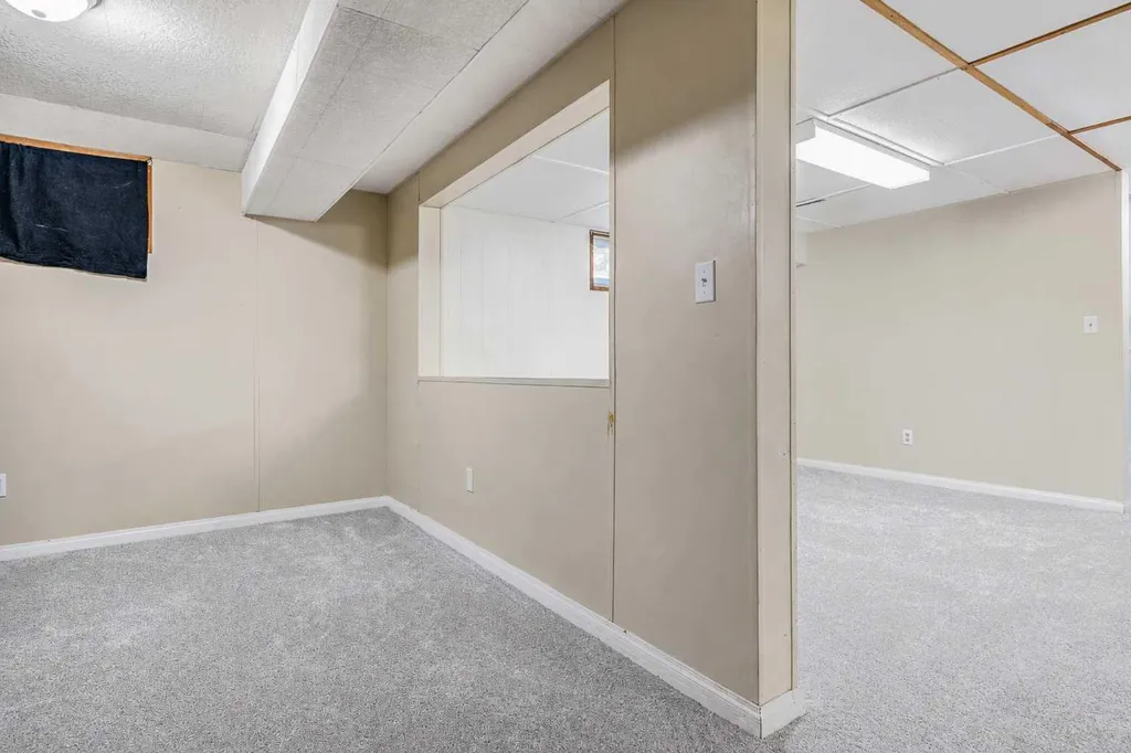 808 2 Avenue W Brooks AB T1R 0B6