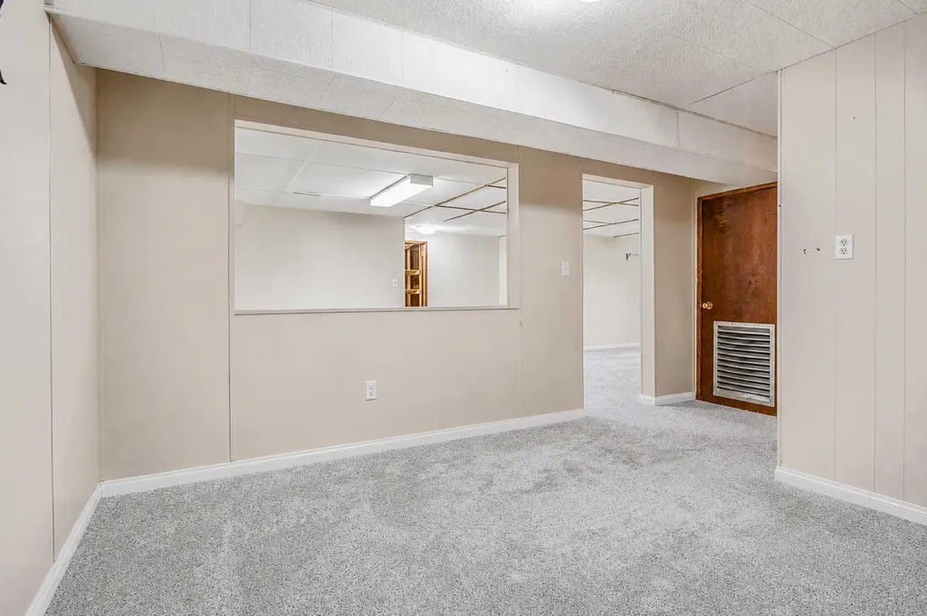 808 2 Avenue W Brooks AB T1R 0B6