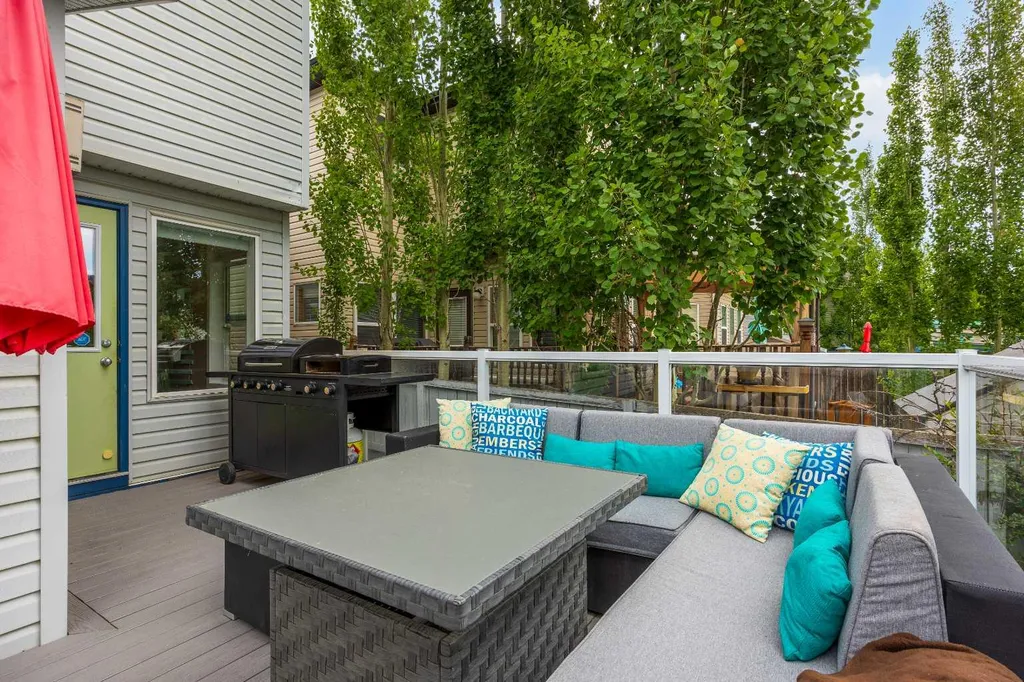 19 Tuscany Ridge Heights NW Calgary AB T3L 2K6