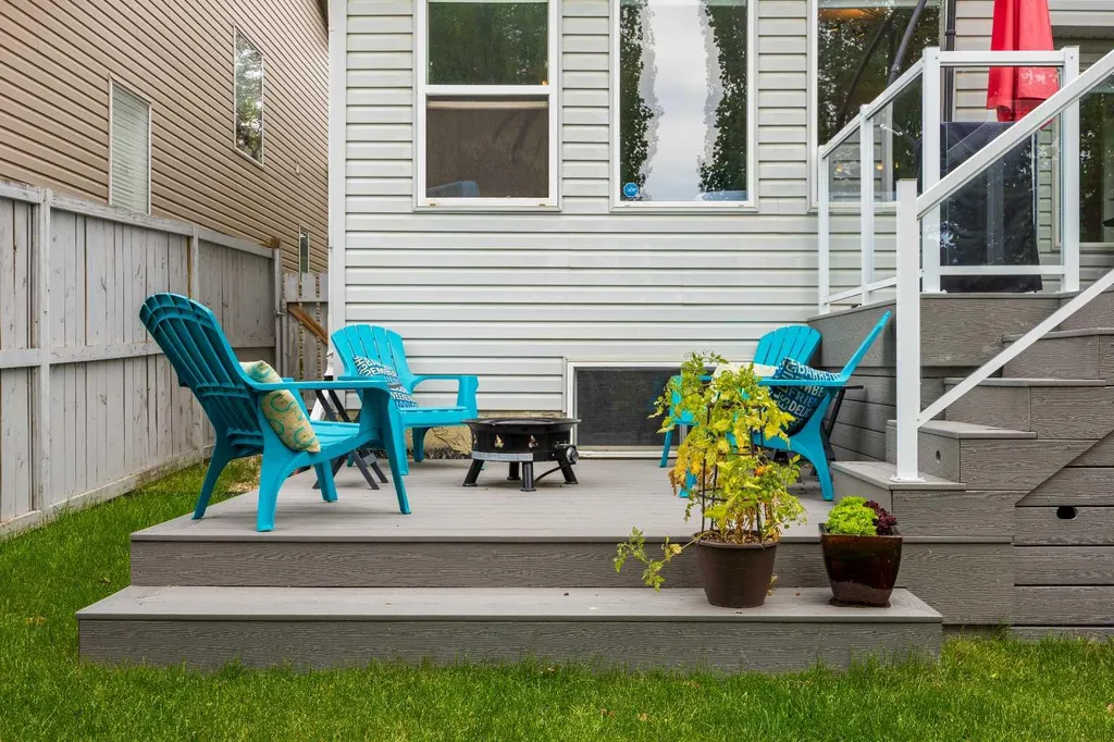 19 Tuscany Ridge Heights NW Calgary AB T3L 2K6