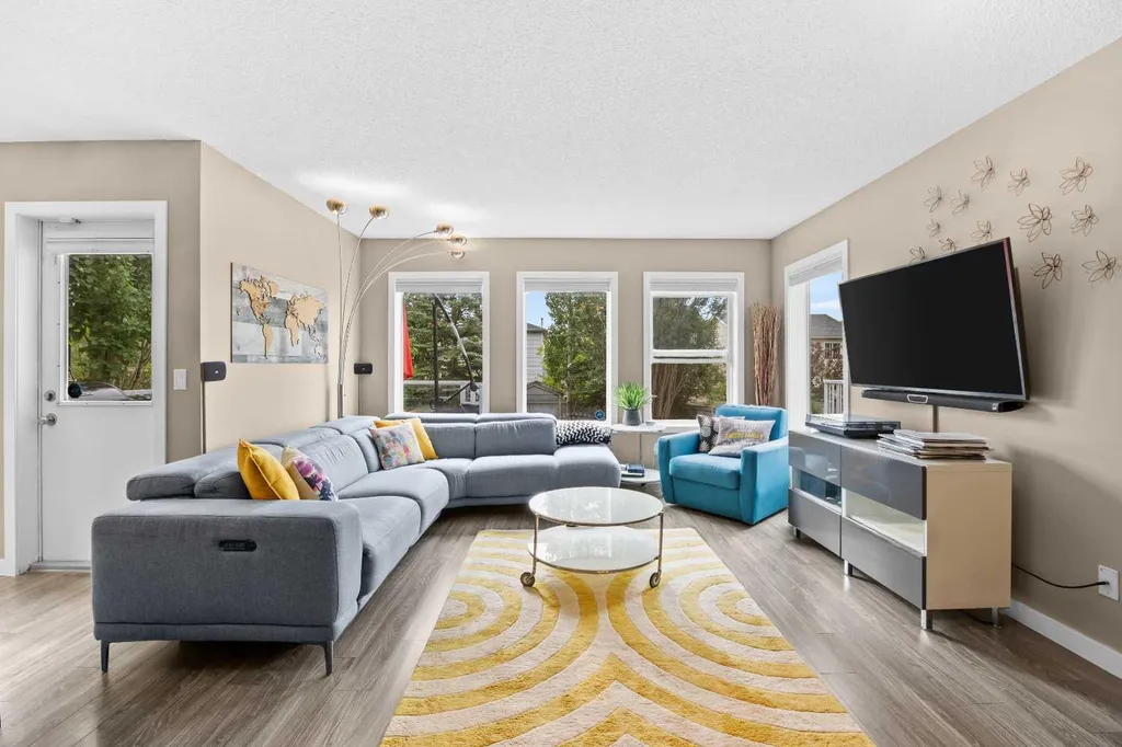 19 Tuscany Ridge Heights NW Calgary AB T3L 2K6