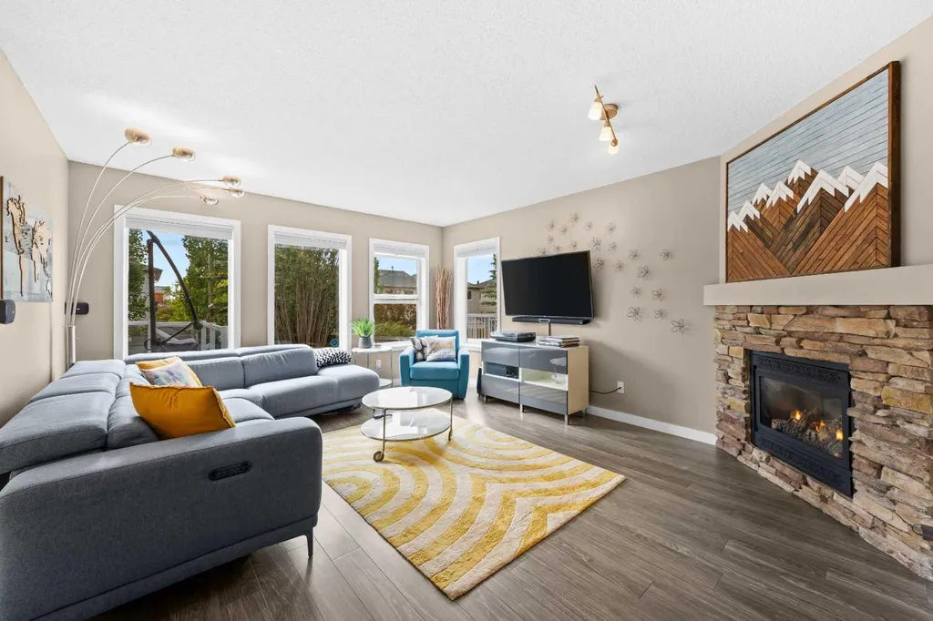 19 Tuscany Ridge Heights NW Calgary AB T3L 2K6