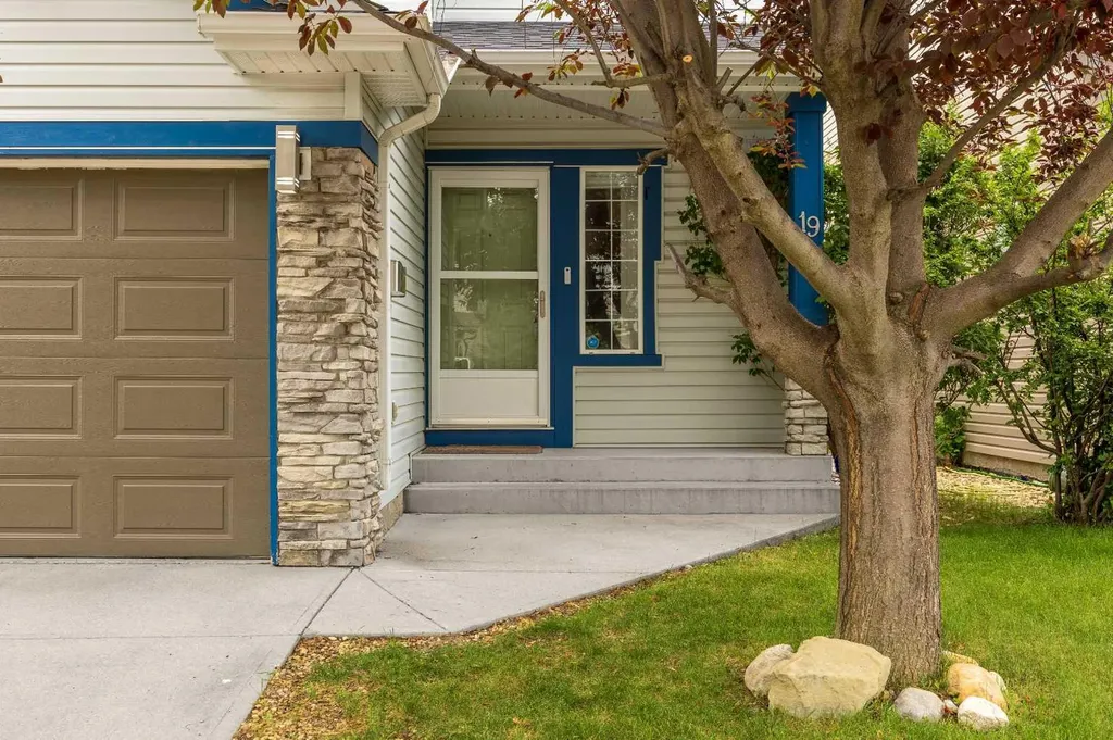 19 Tuscany Ridge Heights NW Calgary AB T3L 2K6