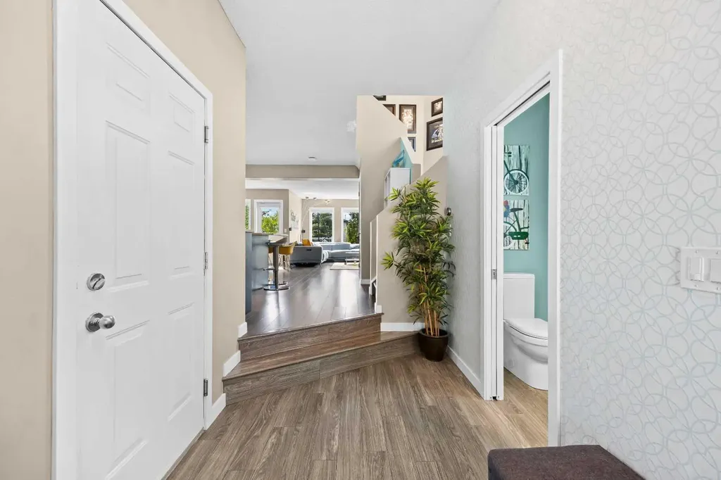 19 Tuscany Ridge Heights NW Calgary AB T3L 2K6