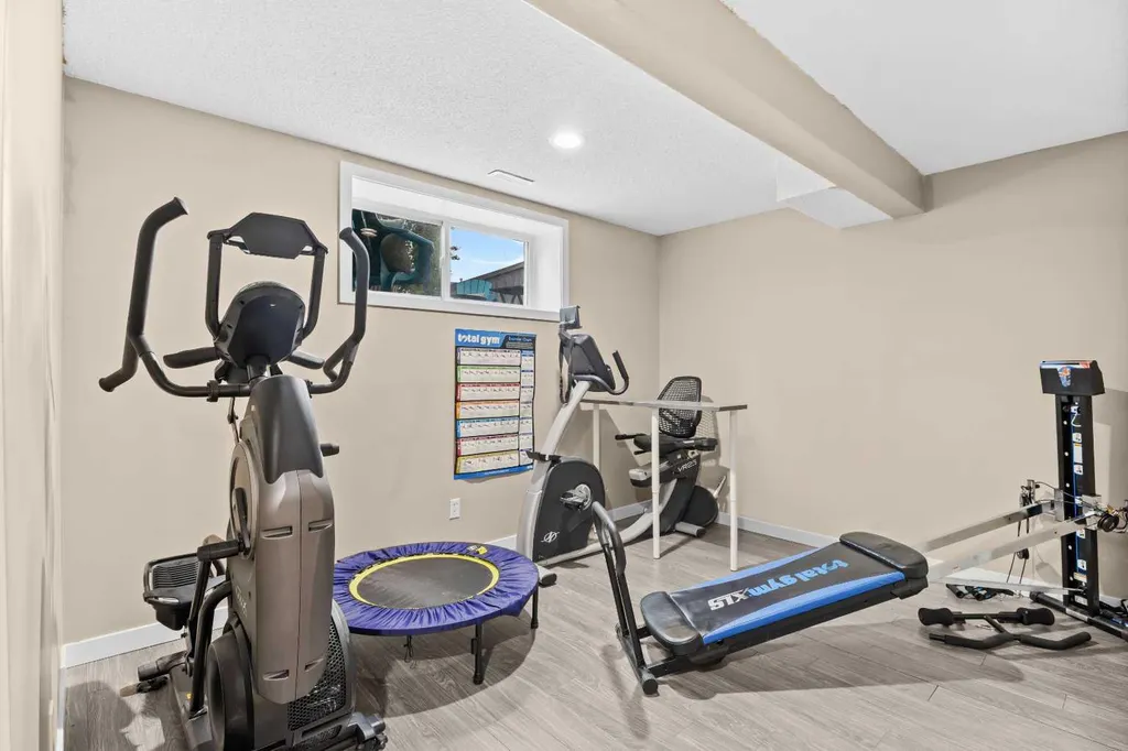 19 Tuscany Ridge Heights NW Calgary AB T3L 2K6