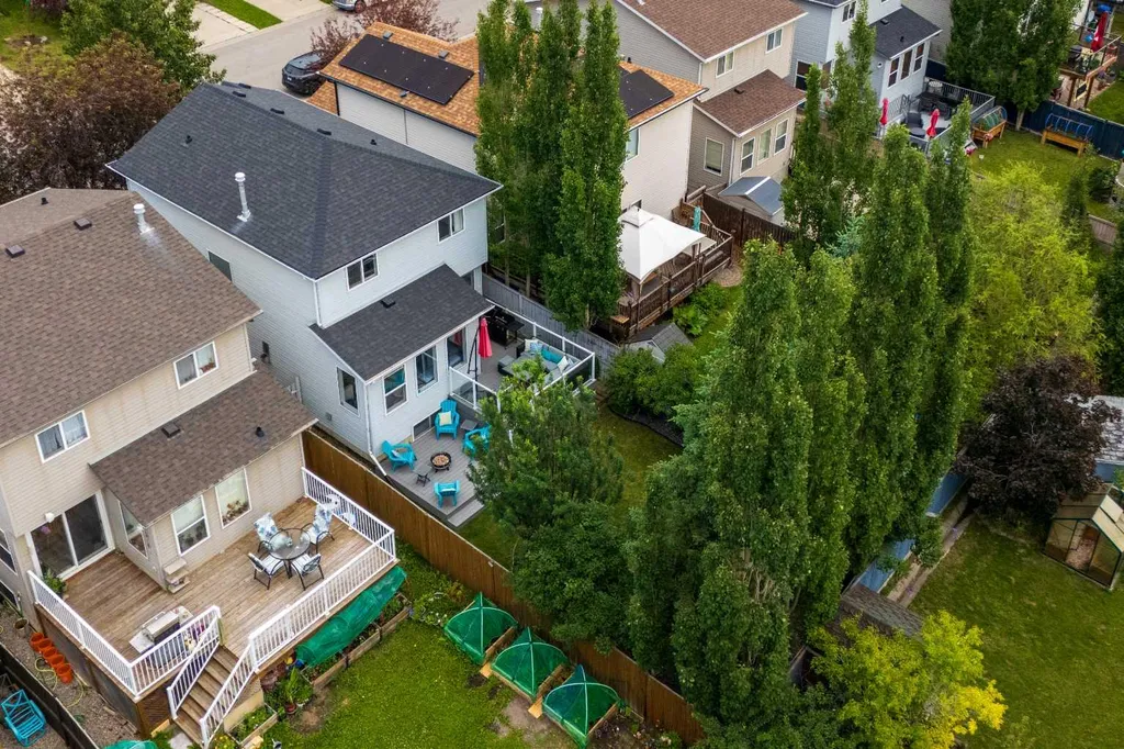 19 Tuscany Ridge Heights NW Calgary AB T3L 2K6