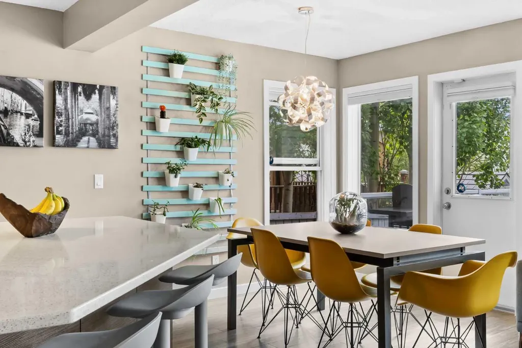 19 Tuscany Ridge Heights NW Calgary AB T3L 2K6