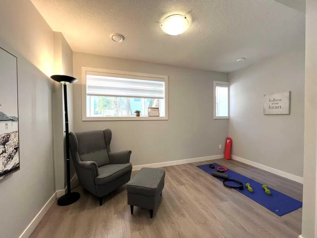 734 Sage Hill Grove NW Calgary AB T3R 2A2