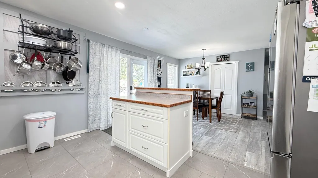 90 4 Street E Lashburn SK S0M 1H0