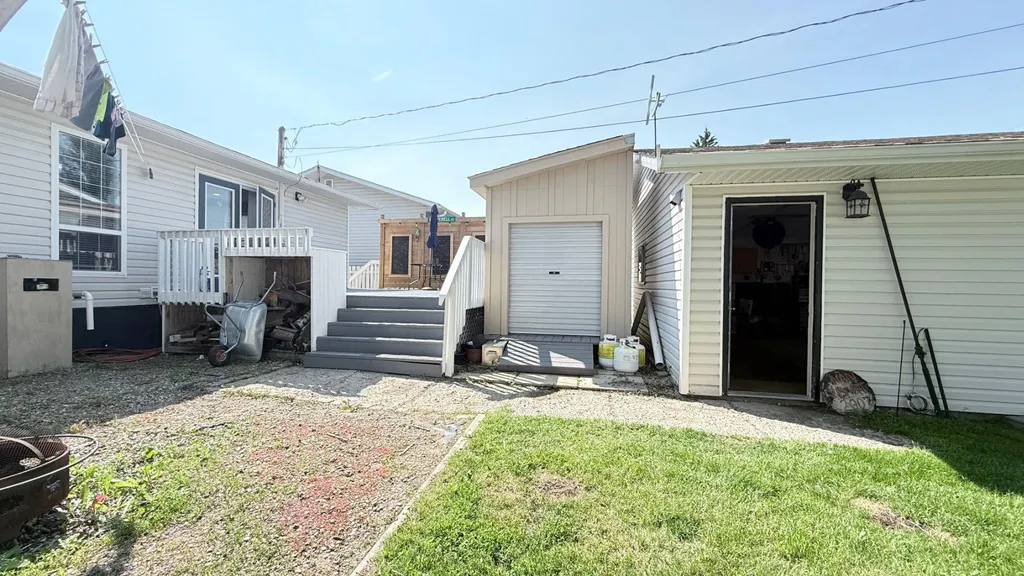 90 4 Street E Lashburn SK S0M 1H0
