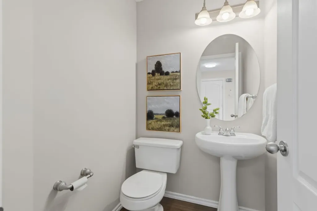 241 Somerside Close SW Calgary AB T2Y 4B6