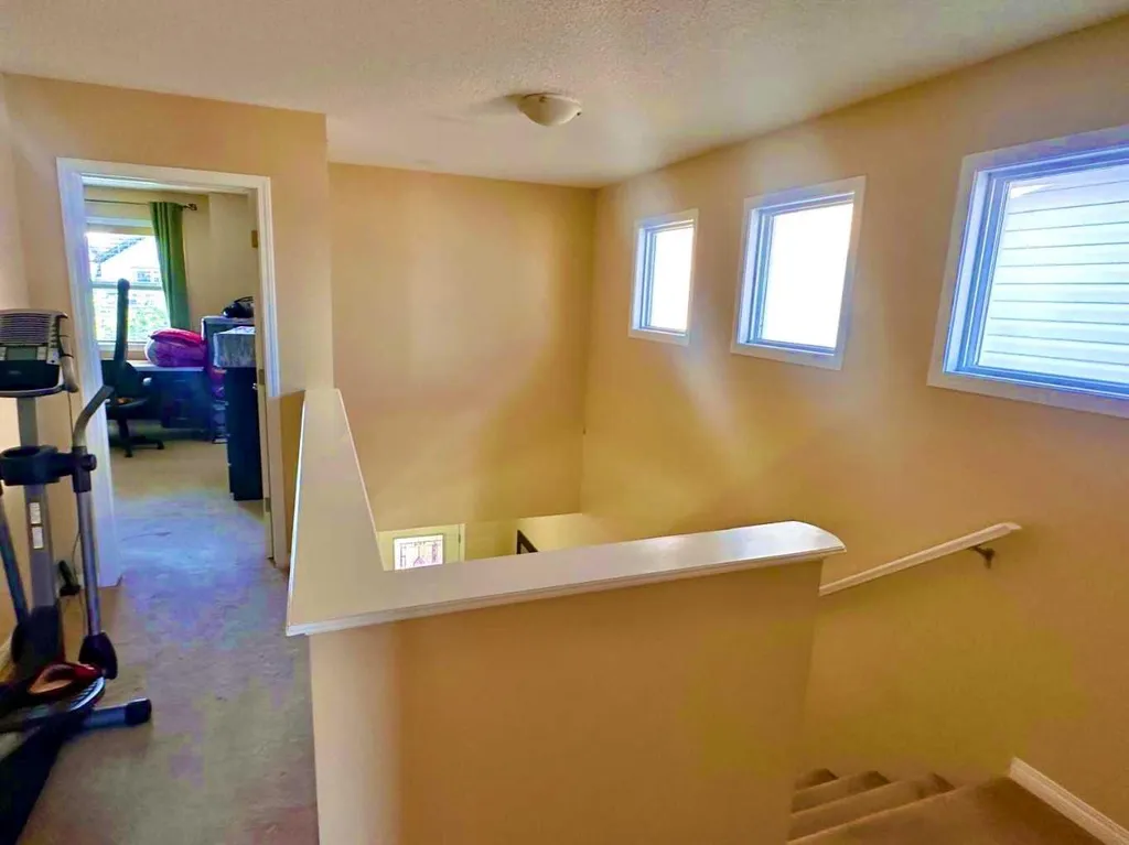 31 Skyview Springs Rise NE Calgary AB T3N 0B2