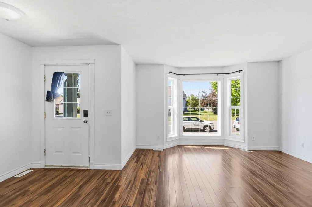 130 St. Laurent Way Fort Mcmurray AB T9K2K2
