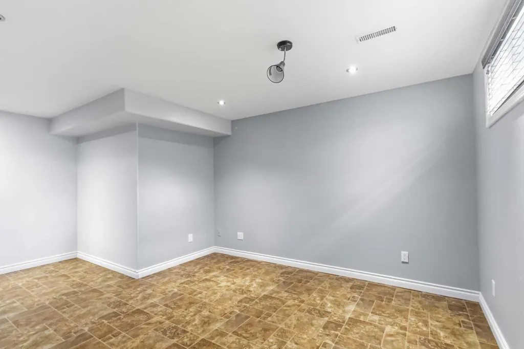 130 St. Laurent Way Fort Mcmurray AB T9K2K2