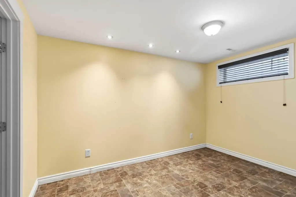 130 St. Laurent Way Fort Mcmurray AB T9K2K2